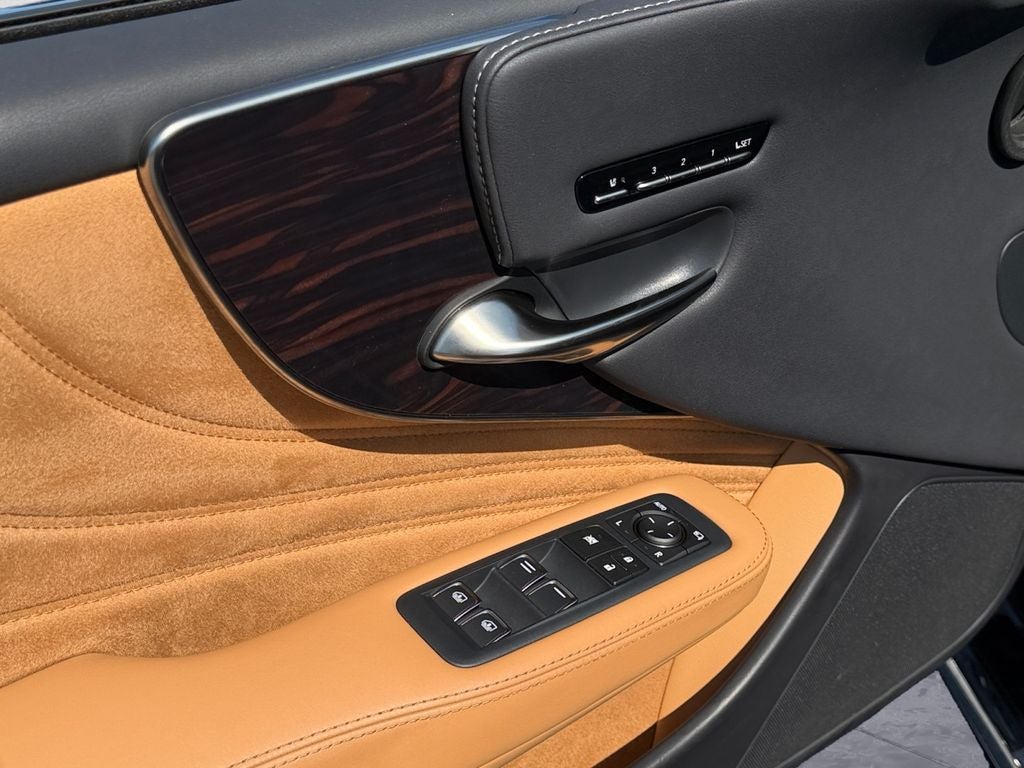 2023 Lexus LS 500 Base 500 Base