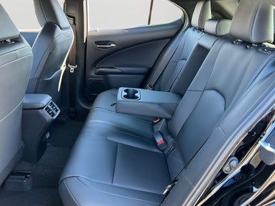 2025 Lexus UX 300h F SPORT Design