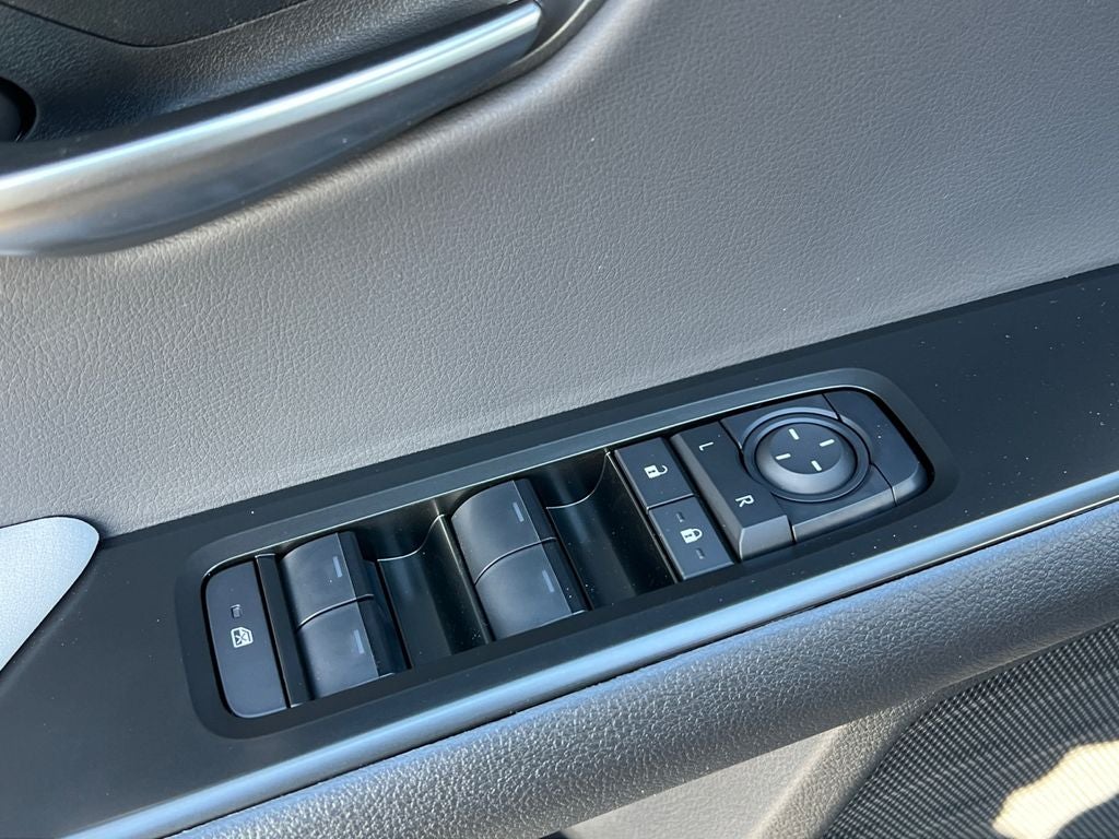 2025 Lexus UX 300h F SPORT Design