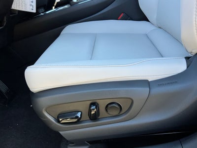 2025 Lexus UX 300h F SPORT Design