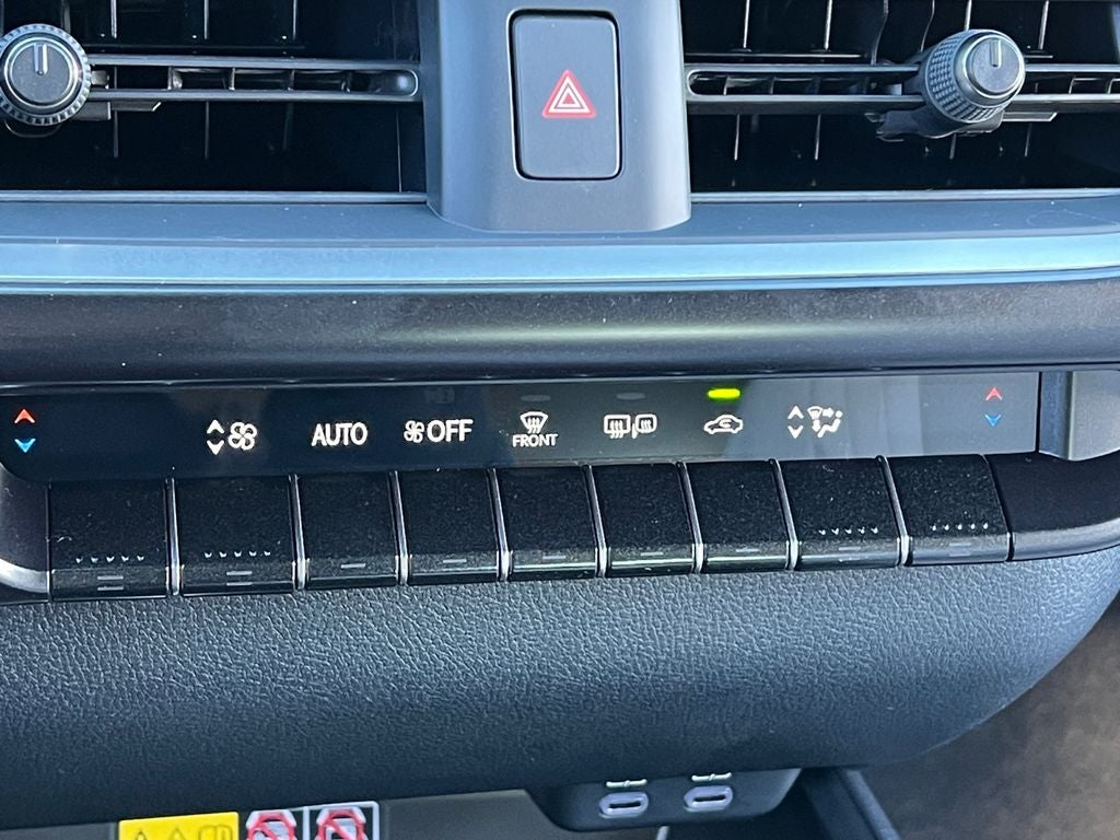 2025 Lexus UX 300h F SPORT Design