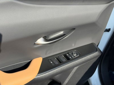 2026 Lexus UX PREMIUM AWD
