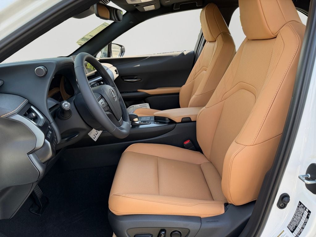 2026 Lexus UX PREMIUM AWD