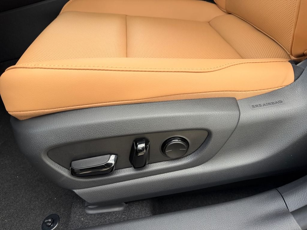 2026 Lexus UX PREMIUM AWD