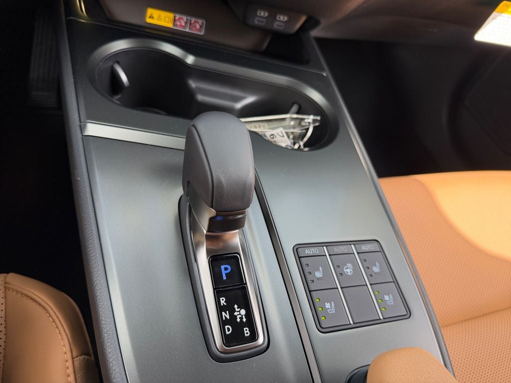 2026 Lexus UX PREMIUM AWD