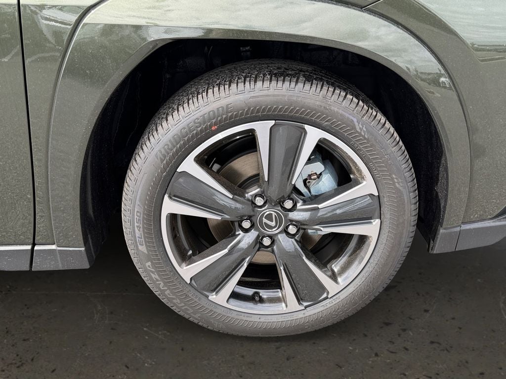 2026 Lexus UX PREMIUM AWD