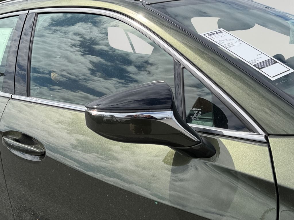 2026 Lexus UX PREMIUM AWD