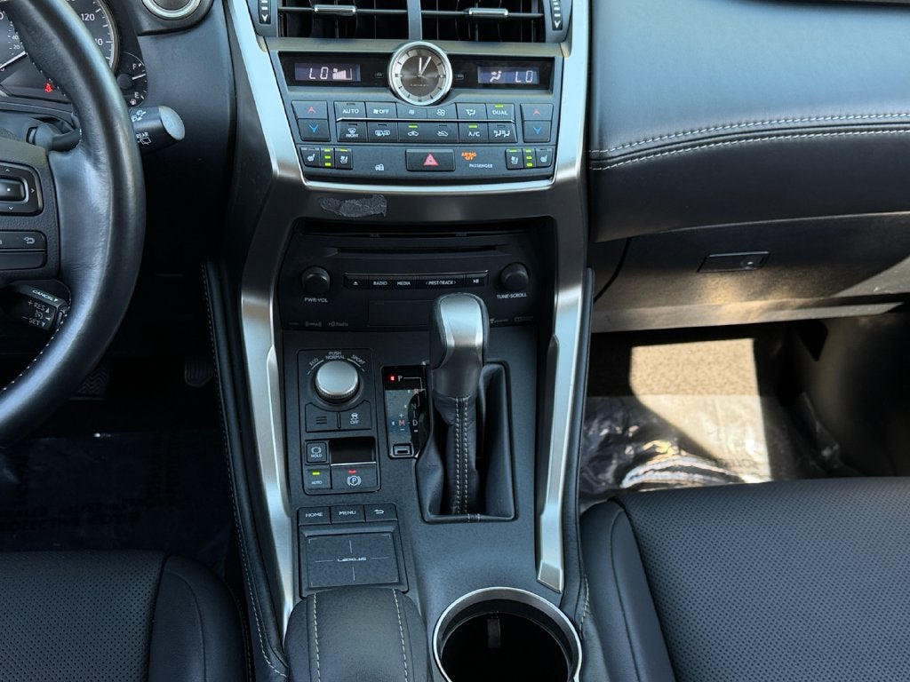 2017 Lexus NX 200t 200t