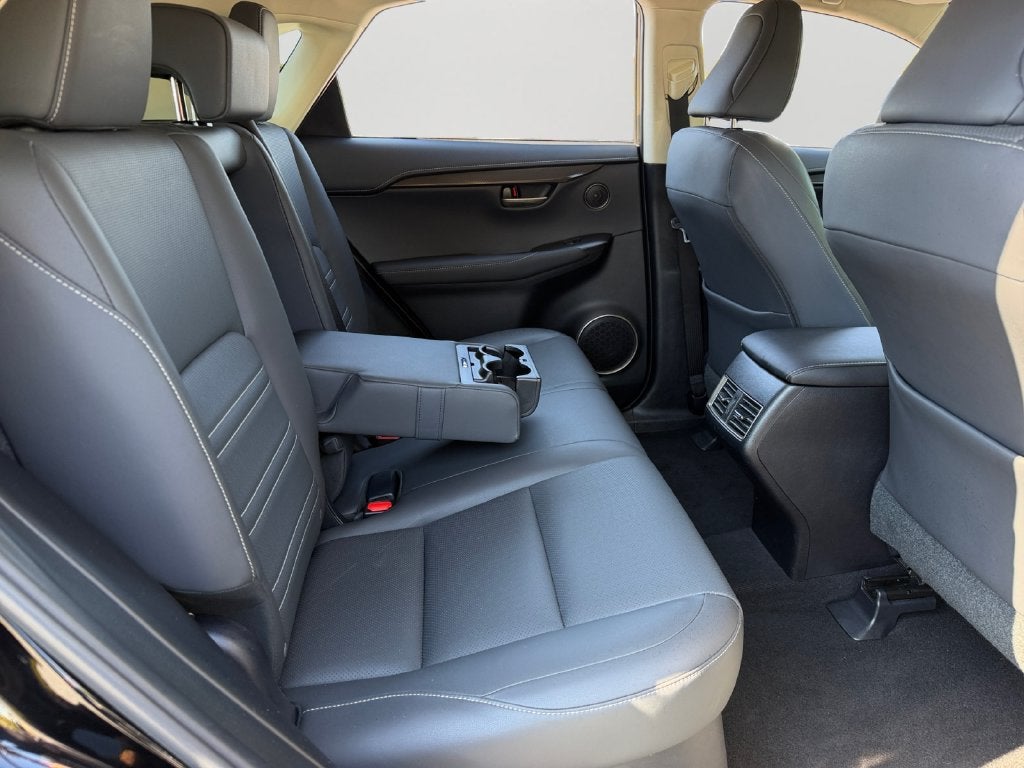 2017 Lexus NX 200t 200t