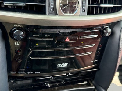 2021 Lexus LX 570 THREE-ROW