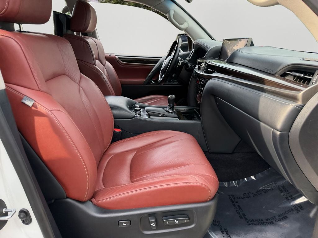 2021 Lexus LX 570 THREE-ROW