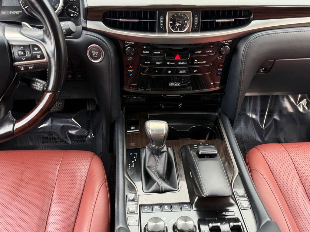 2021 Lexus LX 570 THREE-ROW