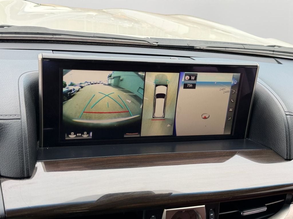 2021 Lexus LX 570 THREE-ROW
