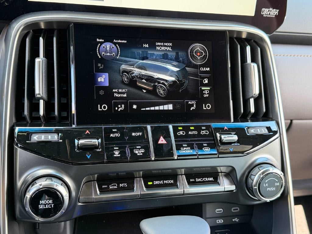 2026 Lexus LX LUXURY