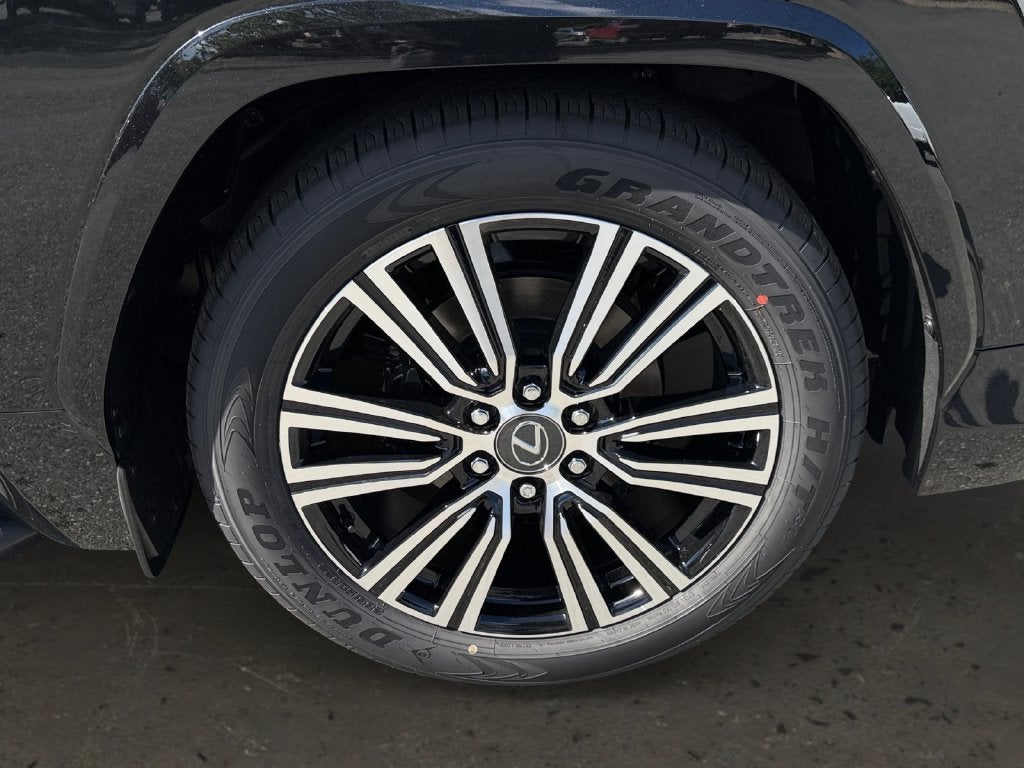 2026 Lexus LX LUXURY