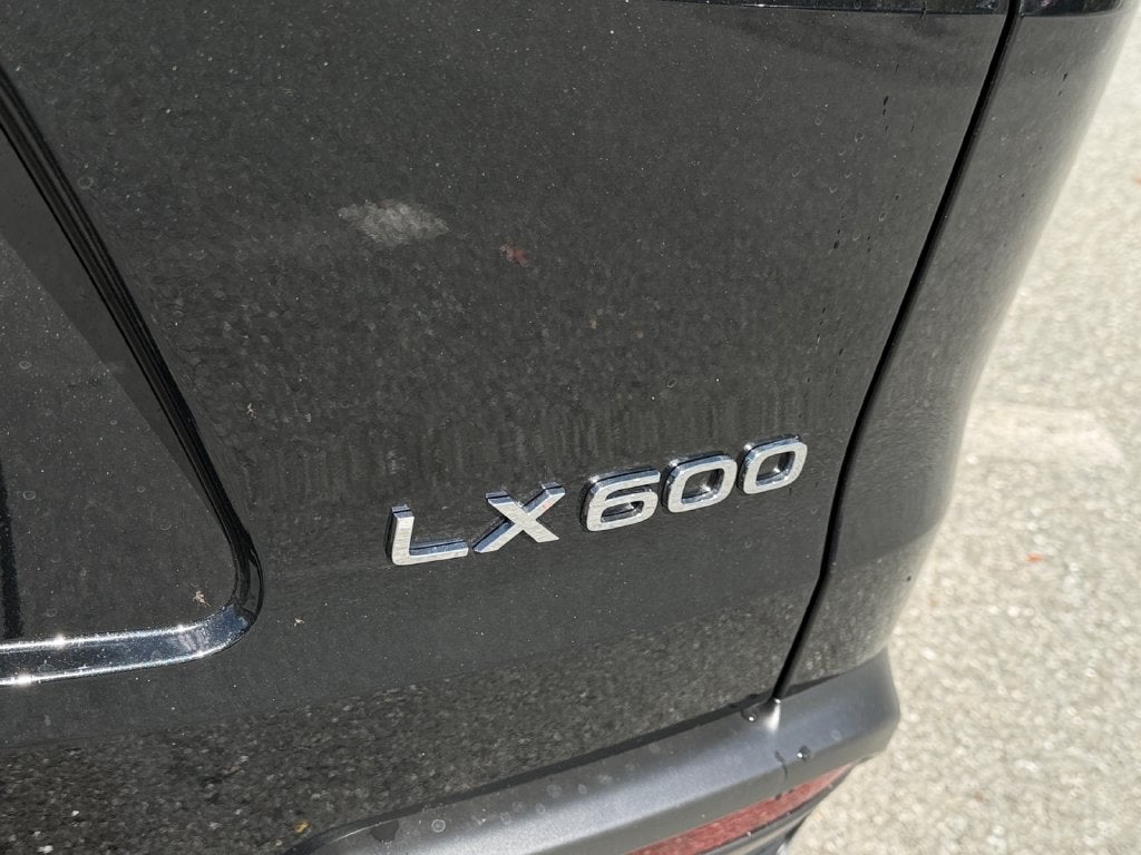 2026 Lexus LX LUXURY