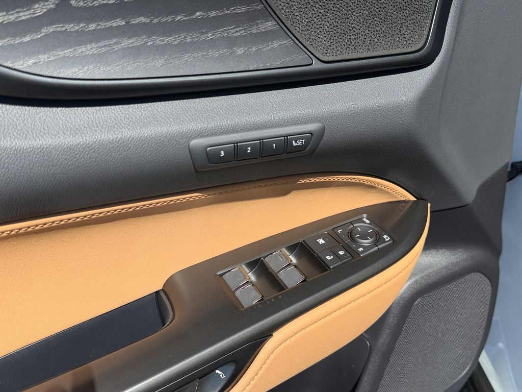 2026 Lexus NX LUXURY AWD