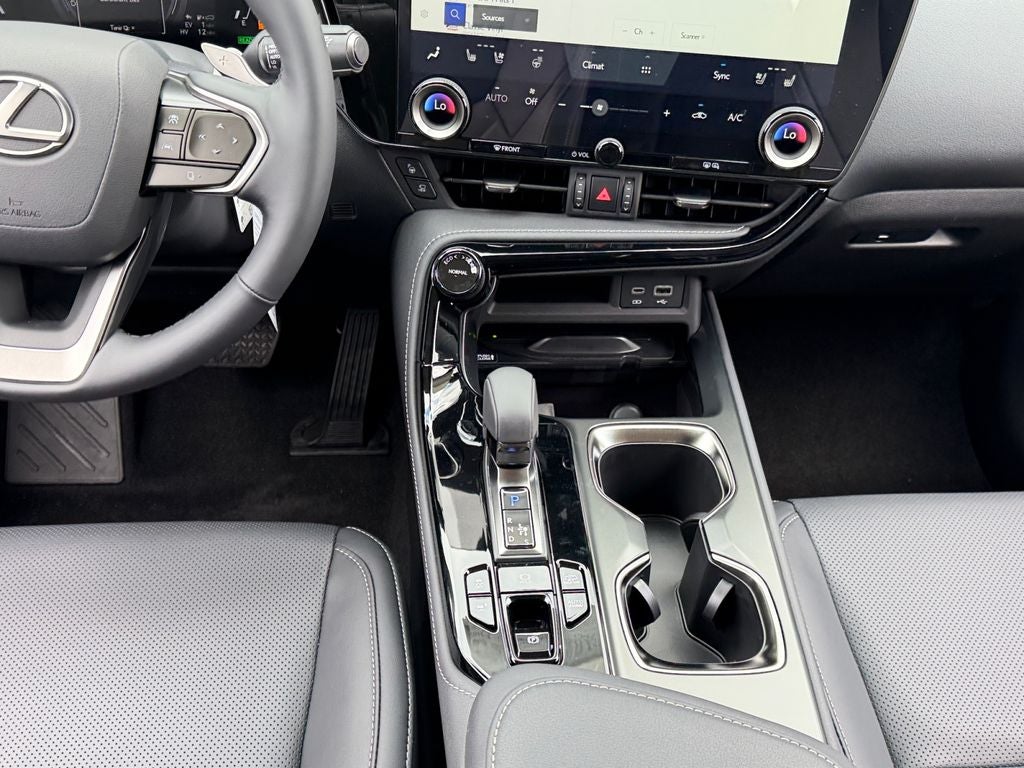 2026 Lexus NX LUXURY AWD