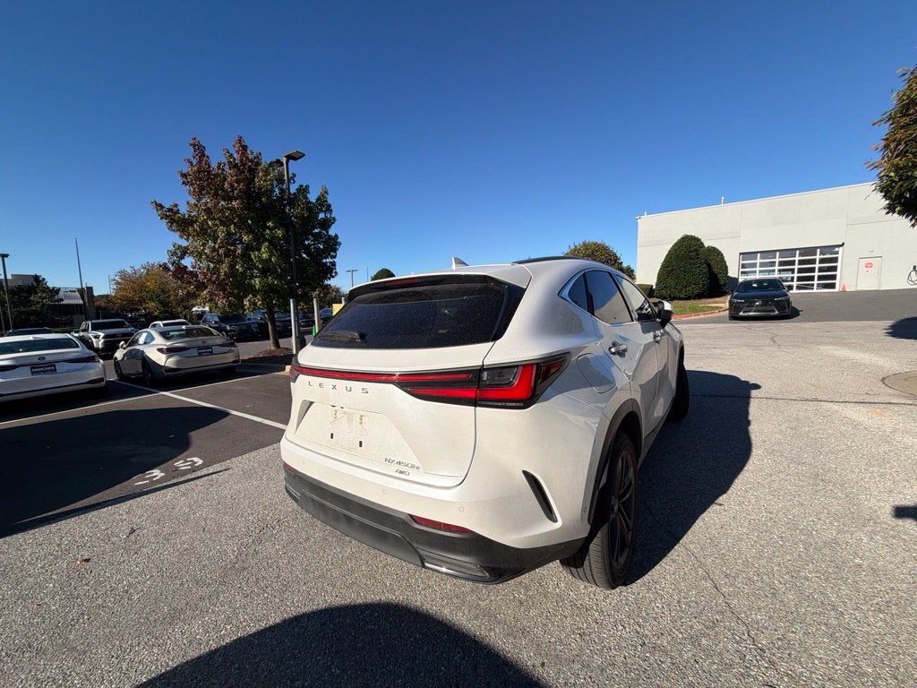 2024 Lexus NX 450h+ Luxury AWD