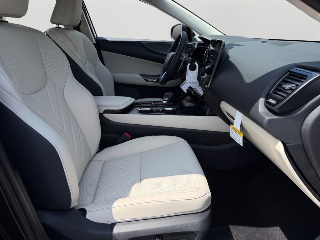 2026 Lexus NX LUXURY AWD