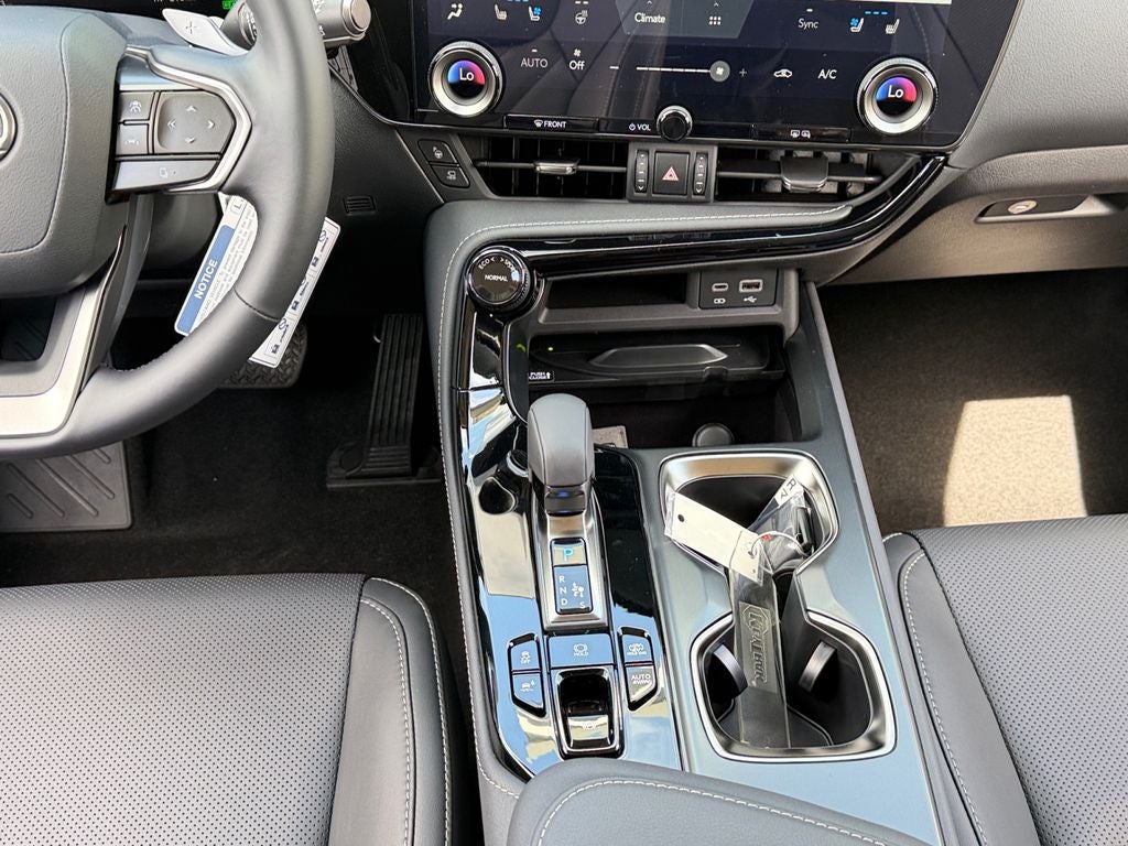 2026 Lexus NX LUXURY AWD