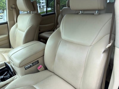 2013 Lexus LX 570 570