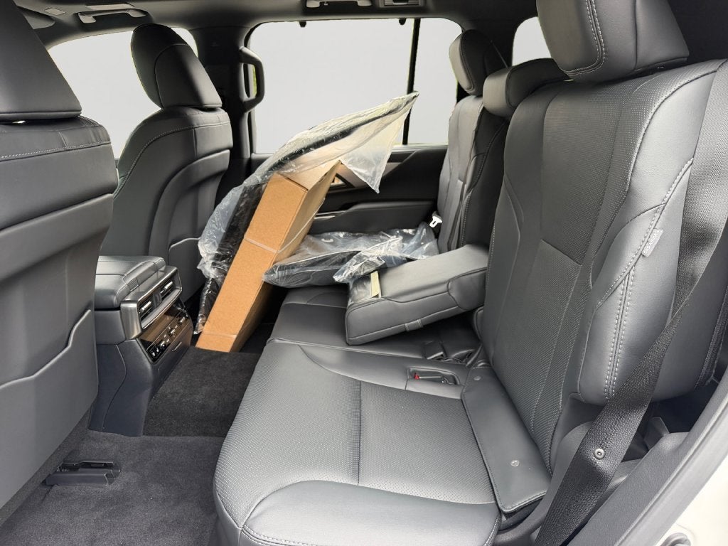 2026 Lexus LX F SPORT HANDLING