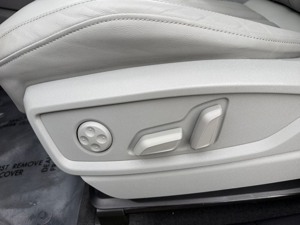 2024 Audi Q5 40 Premium Plus