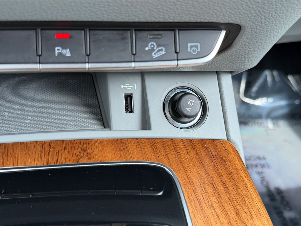 2024 Audi Q5 40 Premium Plus