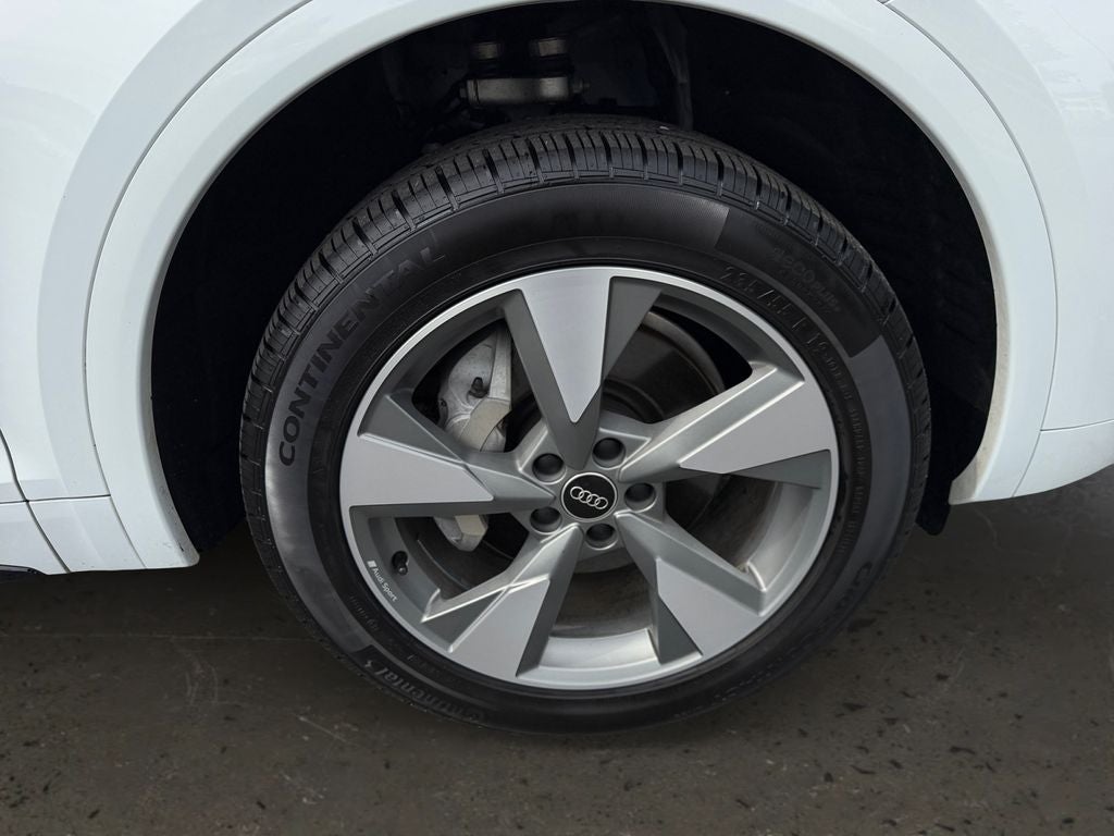 2024 Audi Q5 40 Premium Plus