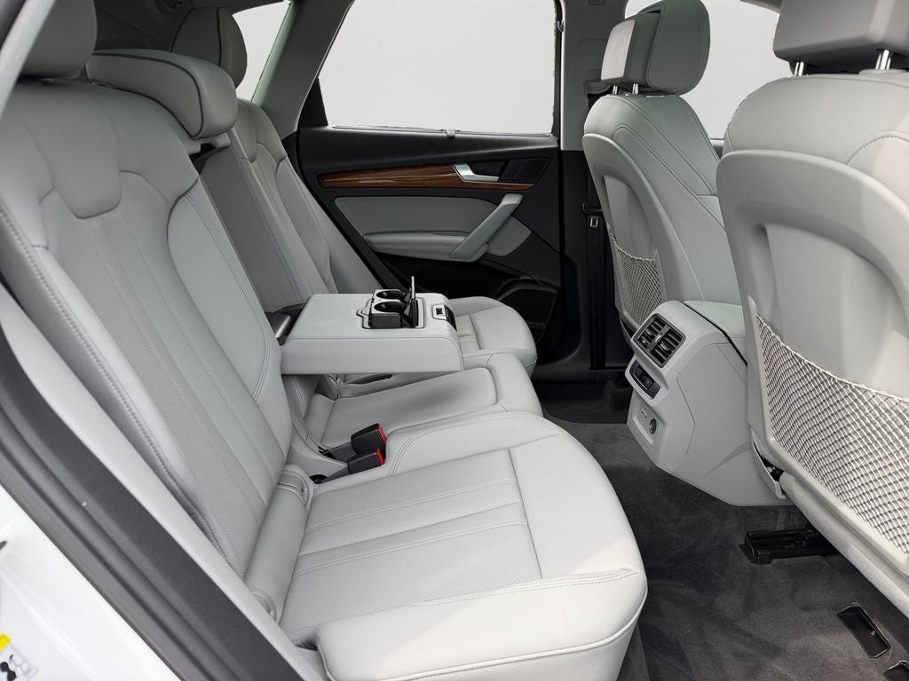 2024 Audi Q5 40 Premium Plus