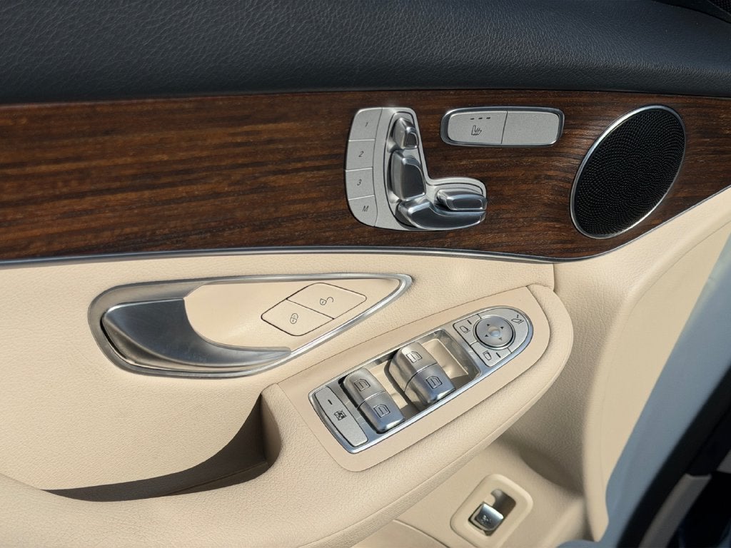 2020 Mercedes-Benz GLC GLC 300