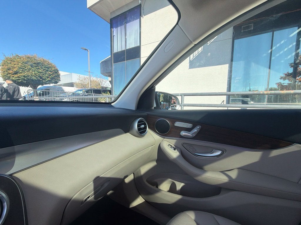 2020 Mercedes-Benz GLC GLC 300
