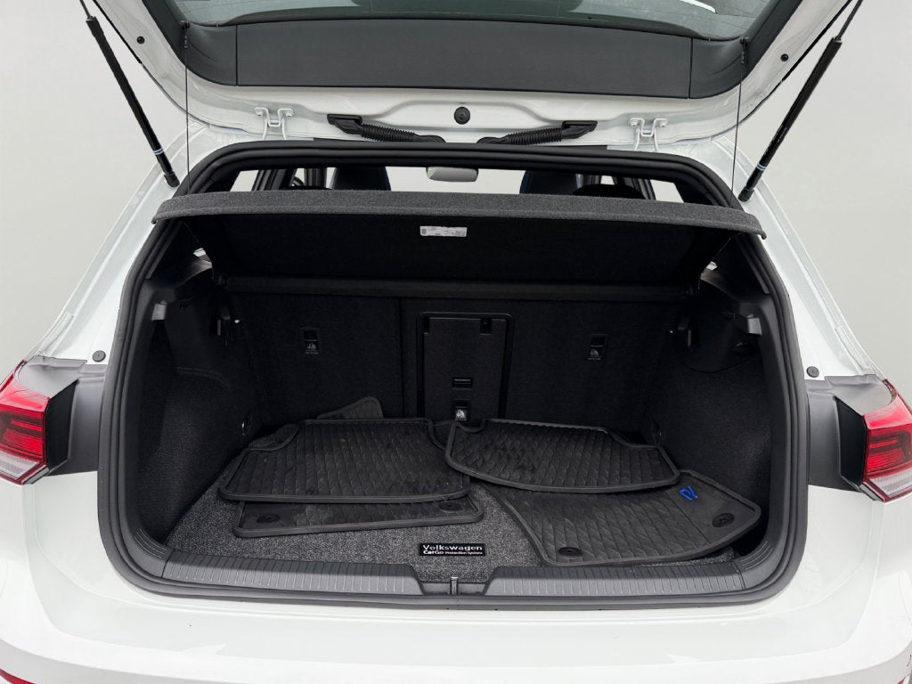 2026 Volkswagen Golf R Base