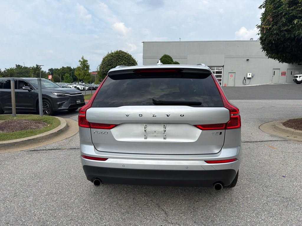 2021 Volvo XC60 T5 Momentum