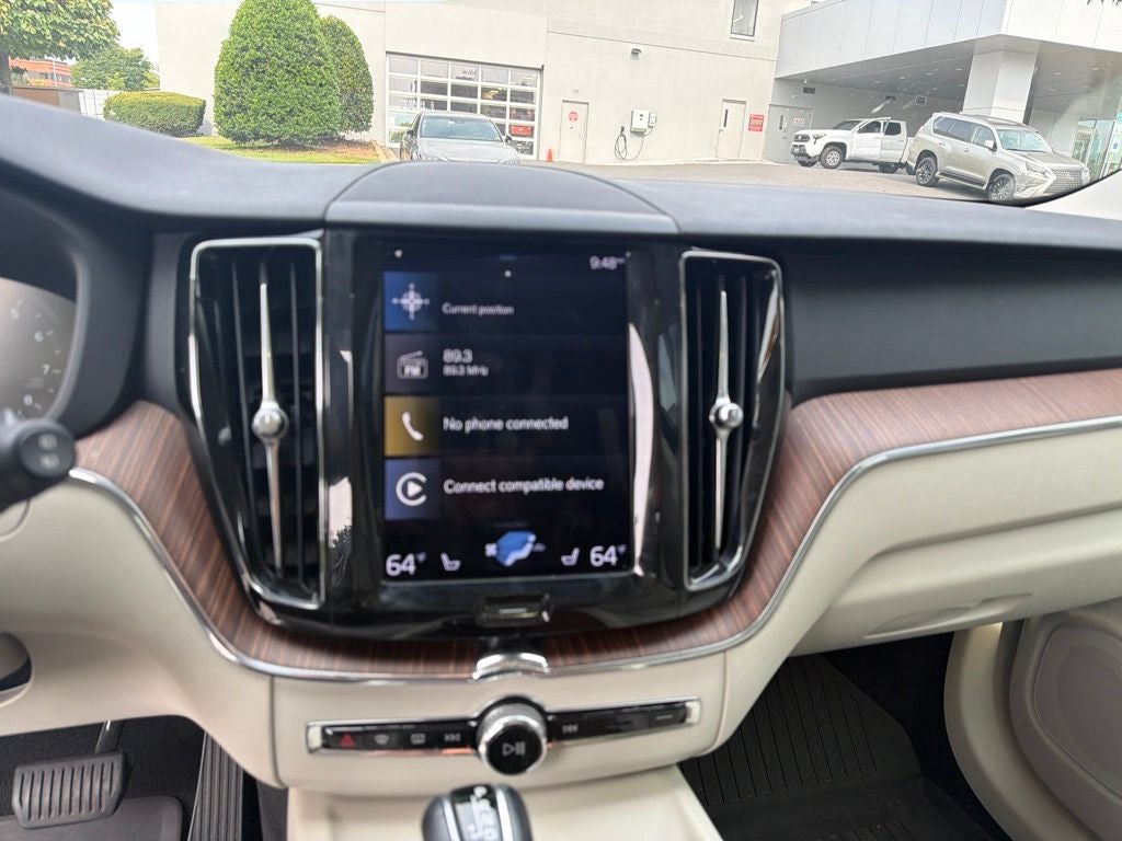 2021 Volvo XC60 T5 Momentum
