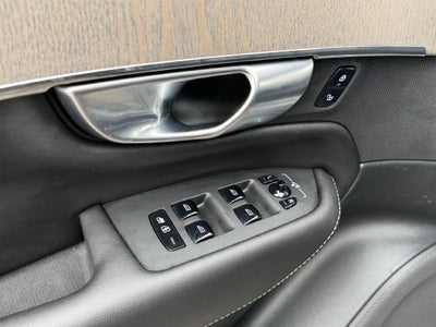 2022 Volvo XC90 Recharge Plug-In Hybrid T8 Inscription Extended Range 7P