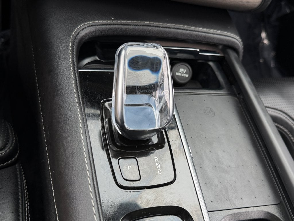 2022 Volvo XC90 Recharge Plug-In Hybrid T8 Inscription Extended Range 7P