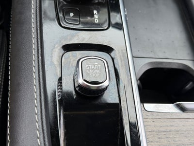2022 Volvo XC90 Recharge Plug-In Hybrid T8 Inscription Extended Range 7P