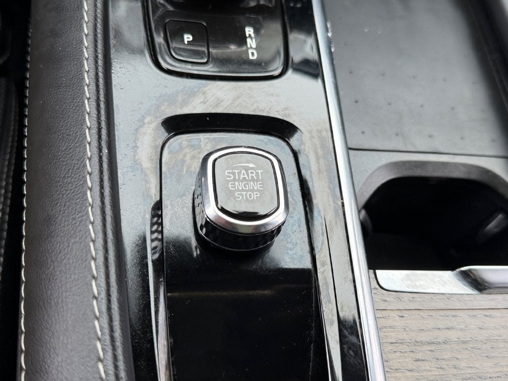 2022 Volvo XC90 Recharge Plug-In Hybrid T8 Inscription Extended Range 7P
