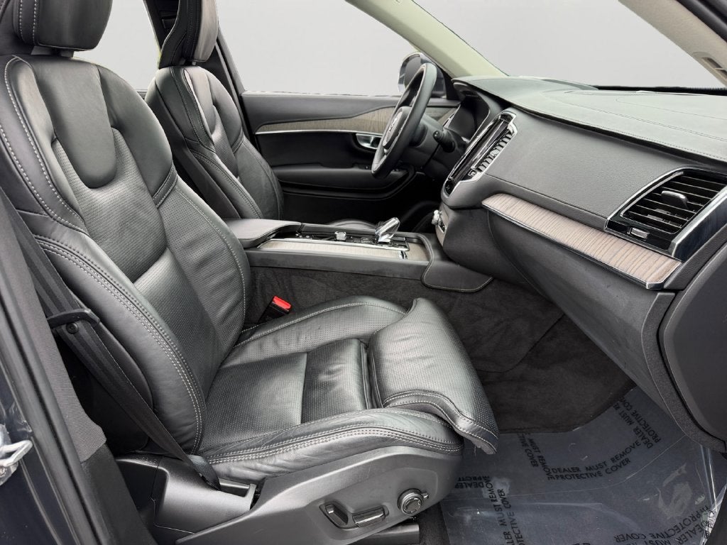 2022 Volvo XC90 Recharge Plug-In Hybrid T8 Inscription Extended Range 7P