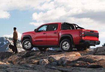 Ford Edge Vs. Nissan Rogue Comparisons